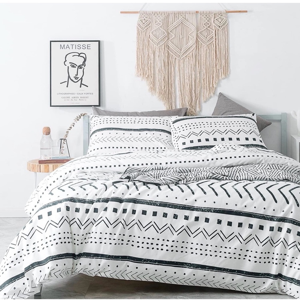 Black + white boho design duvet cover set king sized (3pcs).